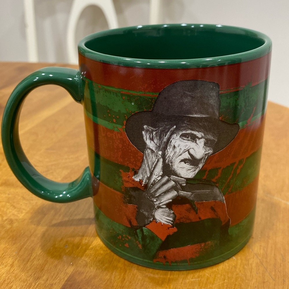 NWOT.  Silver Buffalo, 20oz., “Nightmare on Elm Street”, ceramic mug.